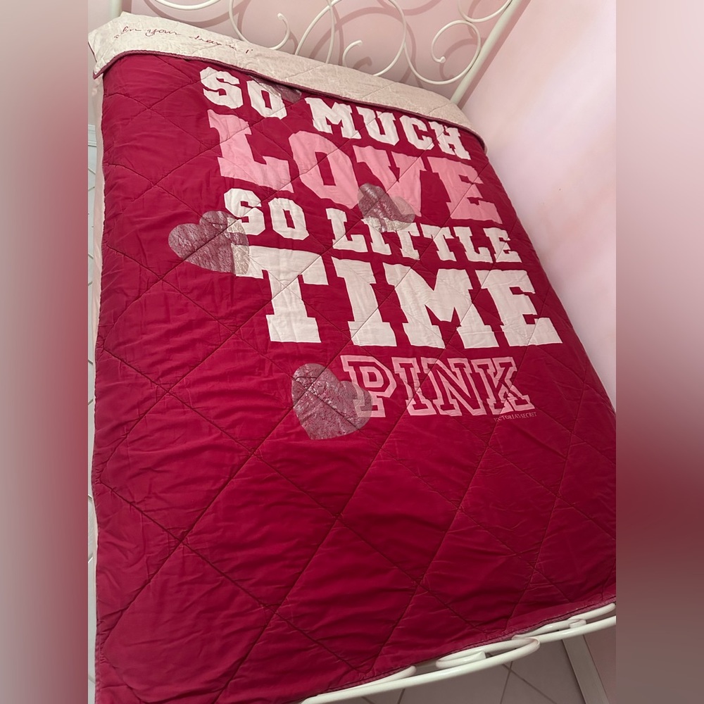 VINTAGE VICTORIA’S SECRET PINK “SO MUCH LOVE SO LITTLE TIME” QUILT